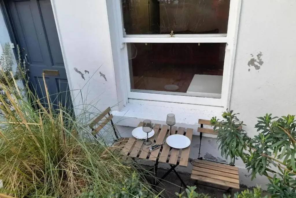 Cosy Flat In Portobello Dublin Ireland